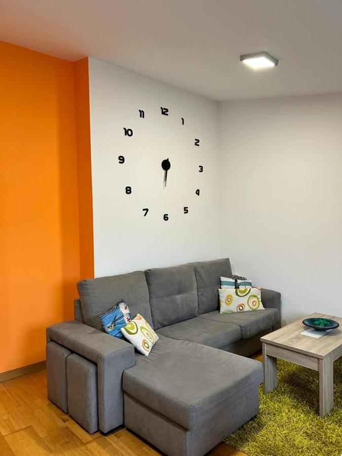 Acogedor Apartamento Atico En El Centro De O Porriño Exteriör bild